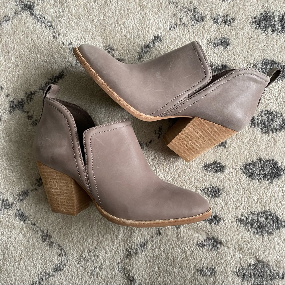 Jeffrey Campbell Rosalee Ankle Booties in Taupe Gray